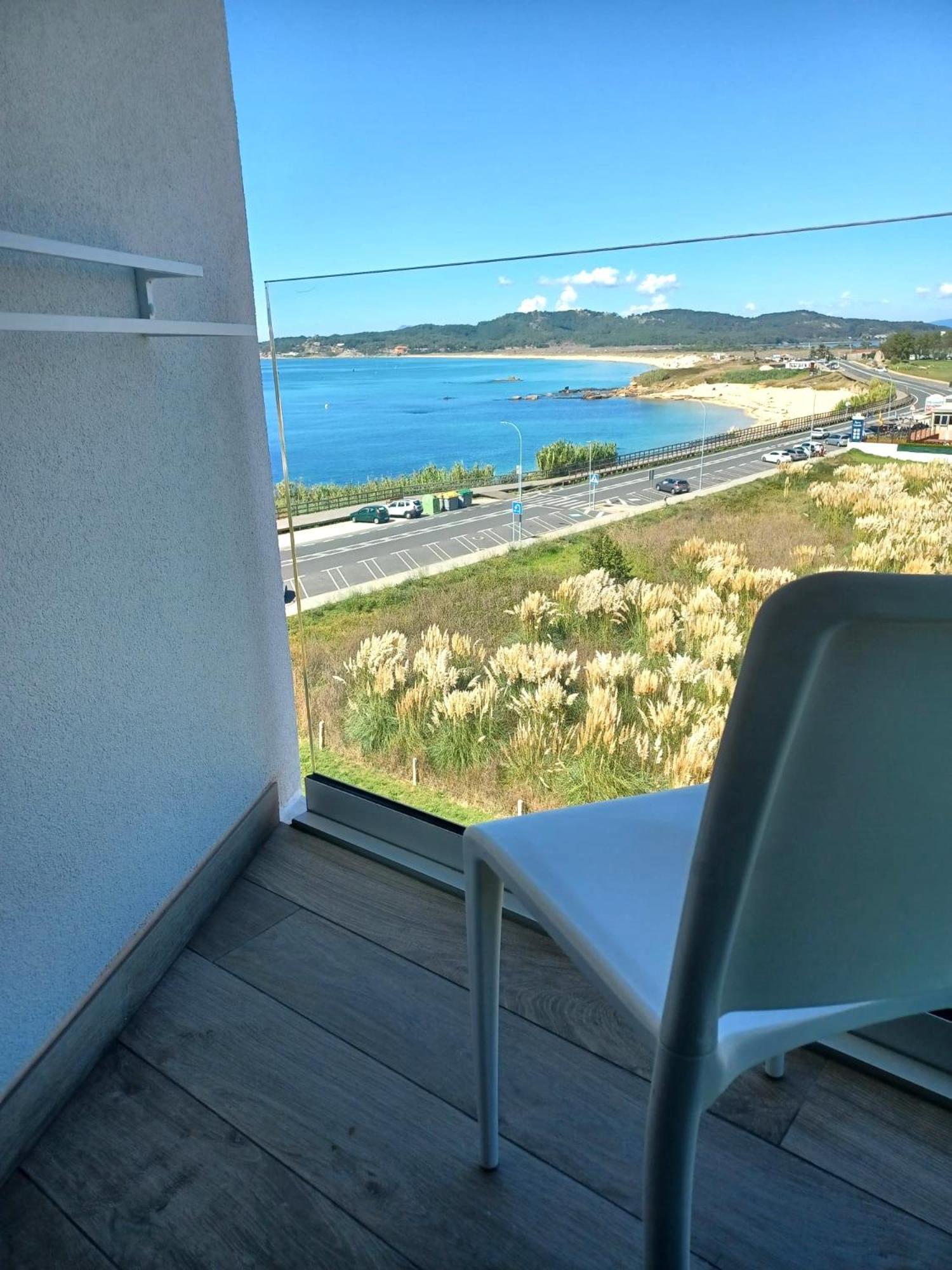 Hotel Delfin Azul Playa de la Lanzada ภายนอก รูปภาพ
