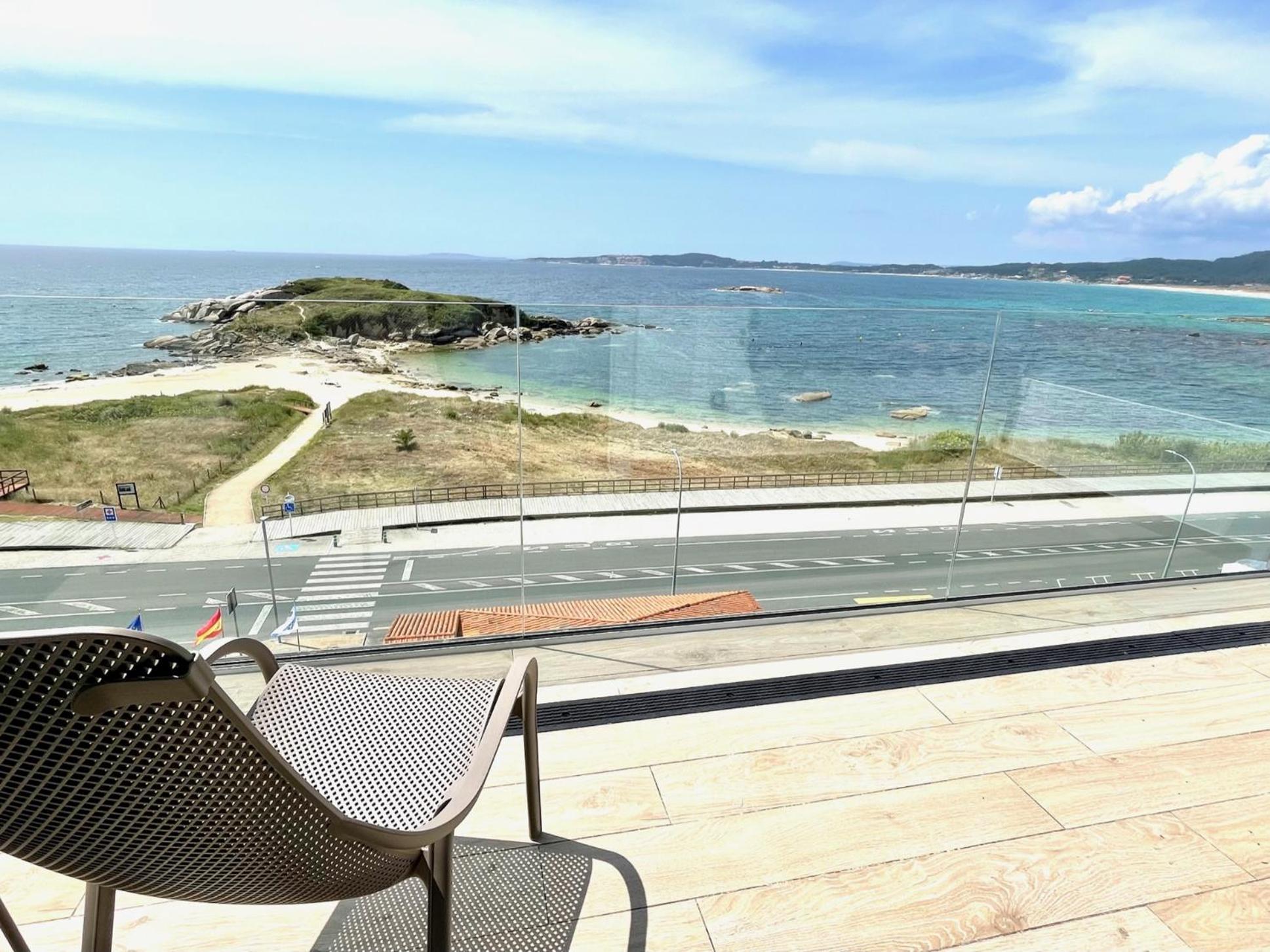 Hotel Delfin Azul Playa de la Lanzada ภายนอก รูปภาพ